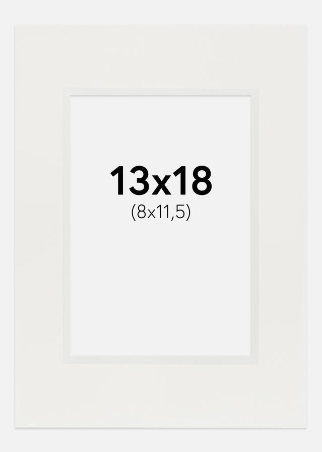 Paspartū Balts 3 mm Balta krāsota maliņa 13x18 cm (8x11,5)