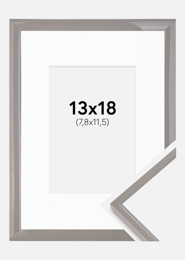 Rāmis New Lifestyle Zemes pelēks 13x18 cm - Paspartu Balts B7 88x125 mm