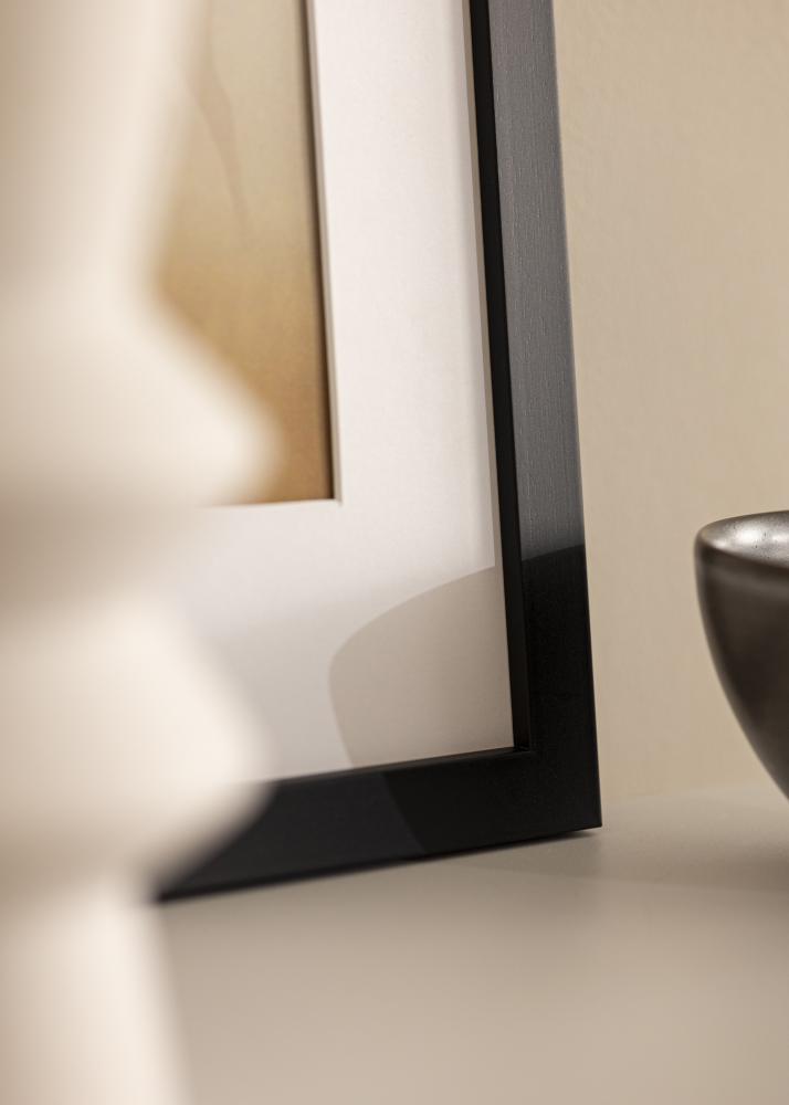 Rāmis Melns Koksne 68x98 cm - Paspartu Balts 56x76 cm