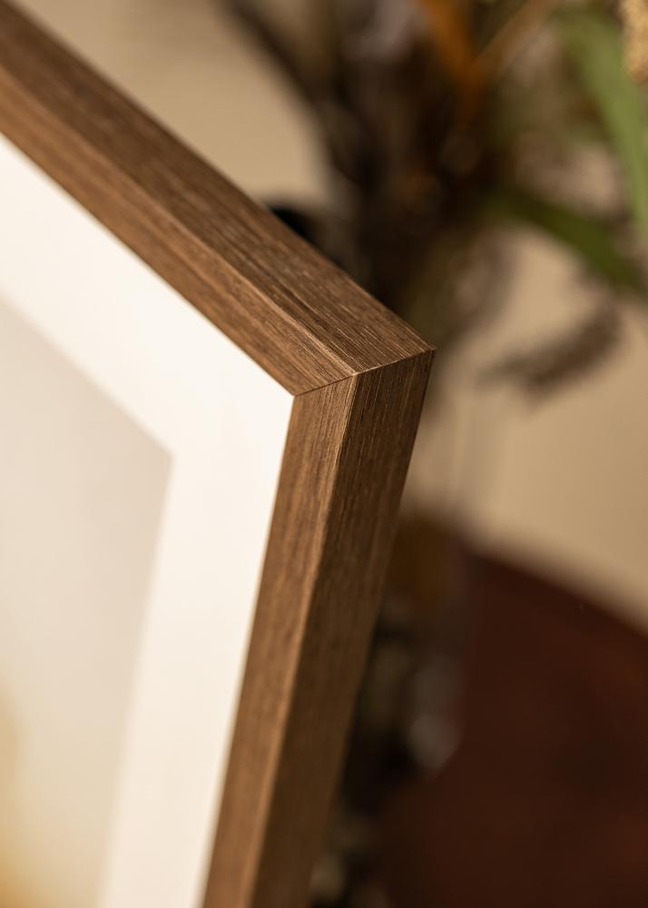 Rāmis Hermes Valrieksts 70x90 cm - Paspartu Balts 55x70 cm