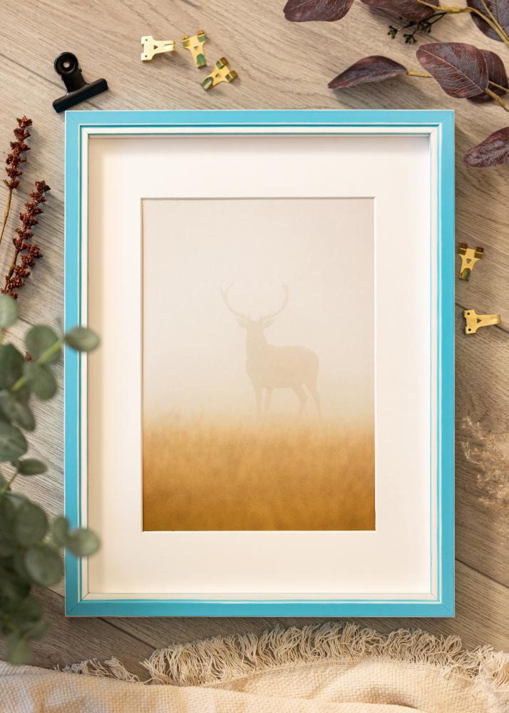 Rāmis Diana Gaiši zils 24x30 cm - Paspartu Balts 6x8 Inches