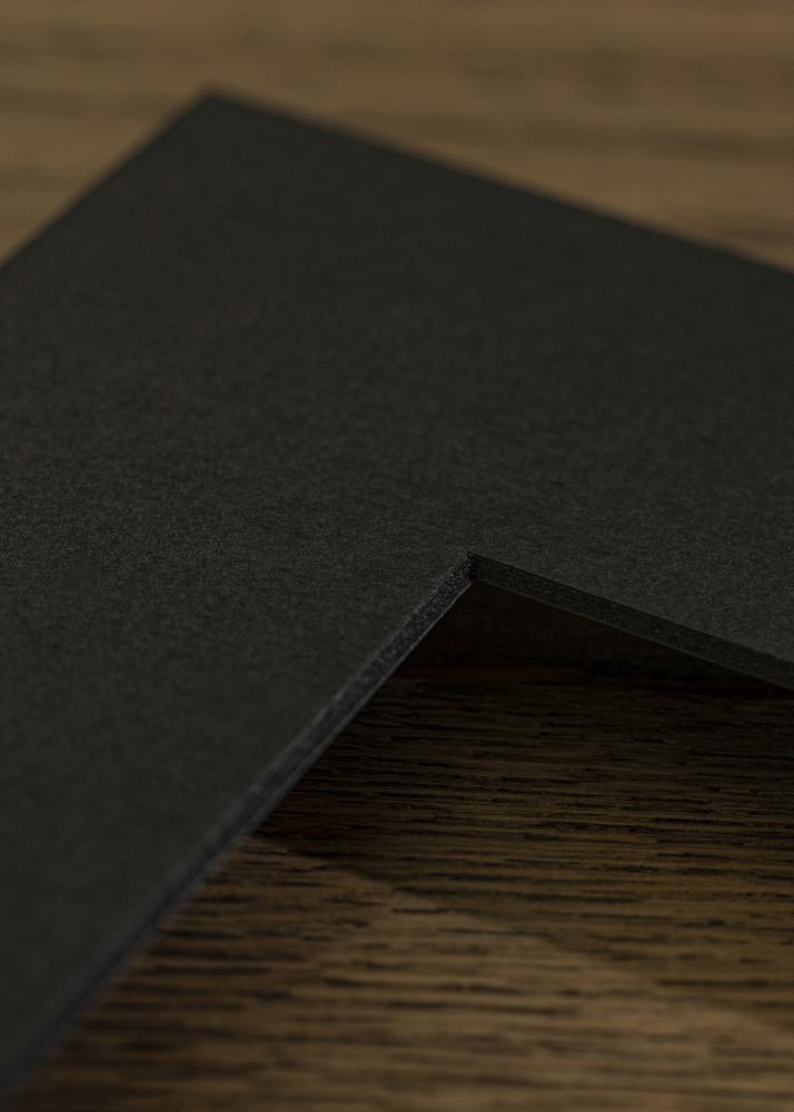 Paspartū Melns Melna krāsota maliņa A4 21x29,7 cm (14x19,5)