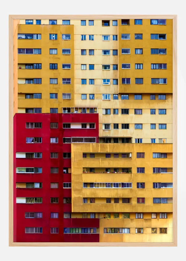 A building full of life Plakāts