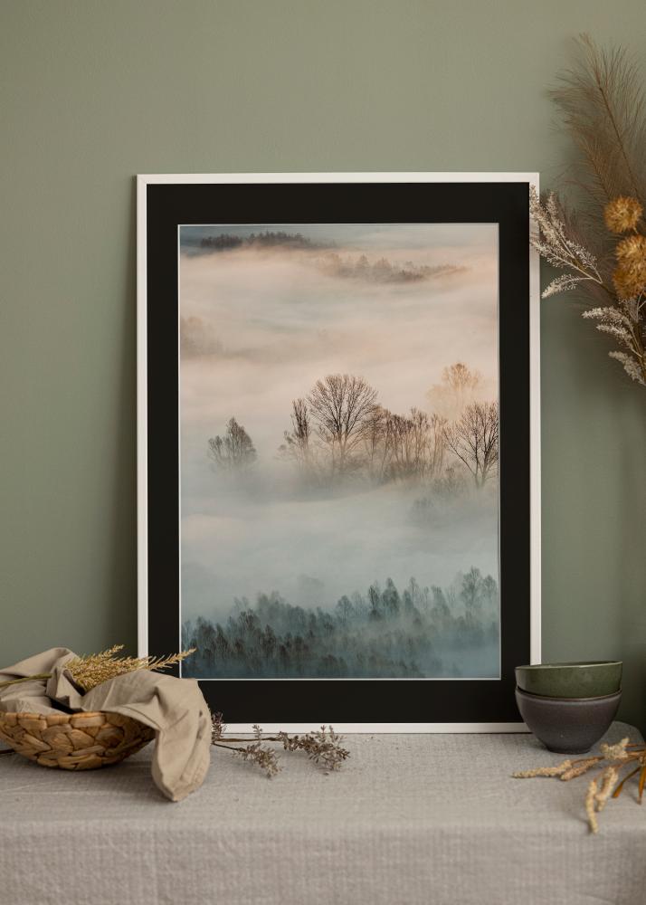 Rāmis Kaspar Balts 40x60 cm - Paspartū Melns 30x50 cm