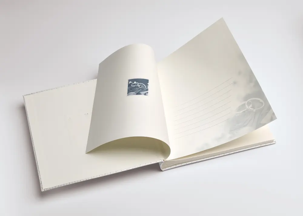 Glamour Albums - 34x33 cm (60 Balti Lappuses / 30 loksnes)