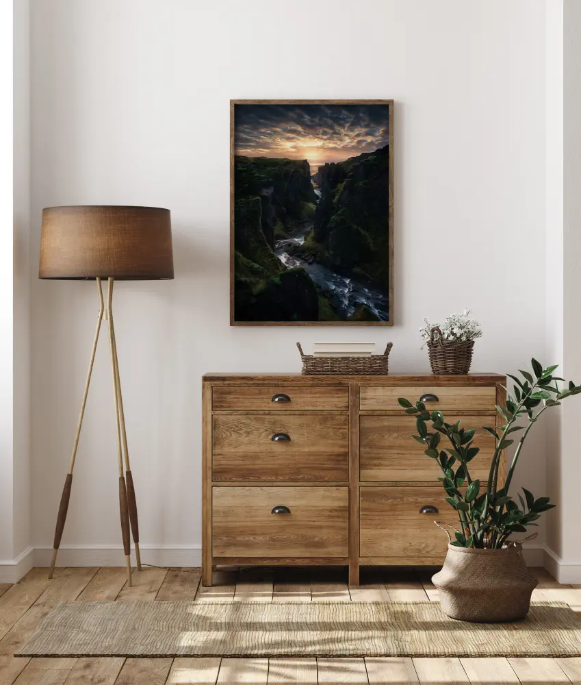 Light Canyon. Plakāts