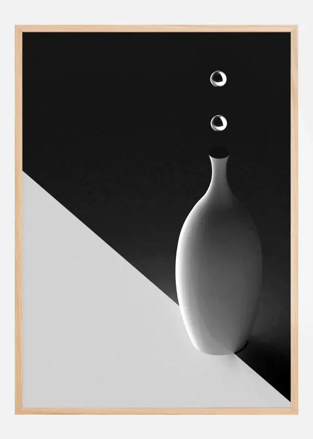 The Vase Plakāts