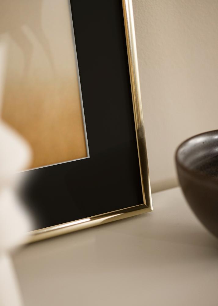 Rāmis Alumīnijs Glansēts Zelts 70x100 cm - Paspartū Melns 59,4x84 cm (A1)