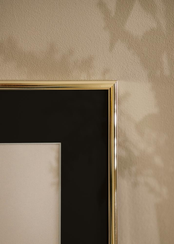 Rāmis Alumīnijs Glansēts Zelts 70x100 cm - Paspartū Melns 59,4x84 cm (A1)