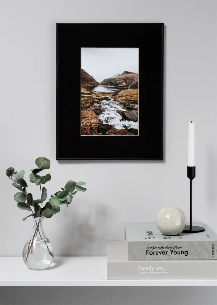 Paspartū XL Melns Balta krāsota maliņa 60x80 cm (41x58,4 - A2)