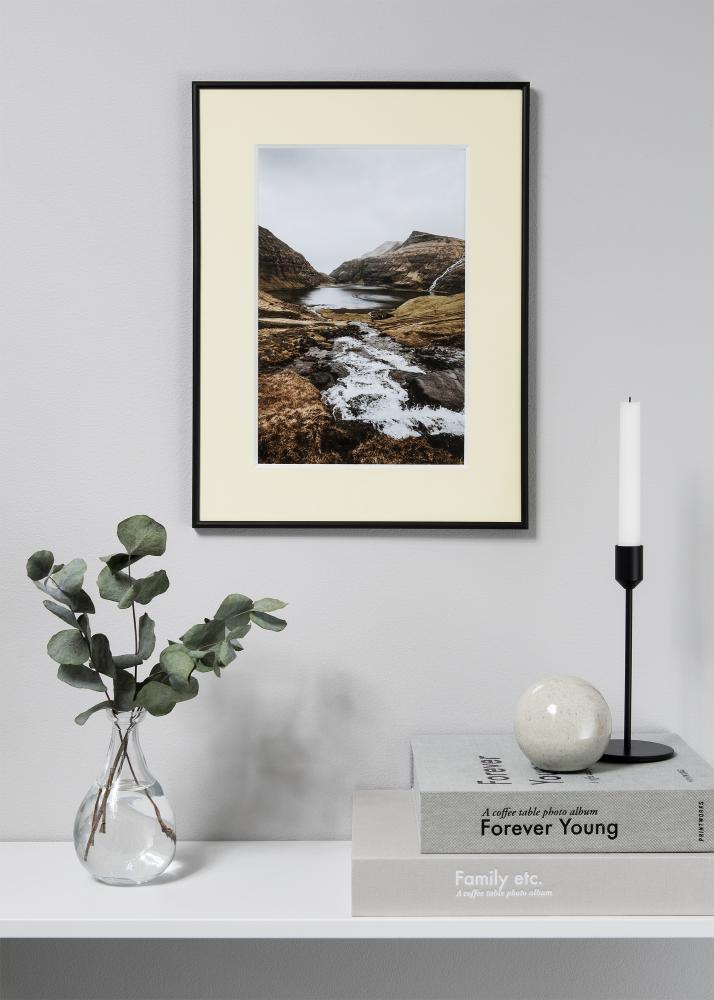 Paspartū Creme 3 mm Balta krāsota maliņa 28x35 cm (19x24)