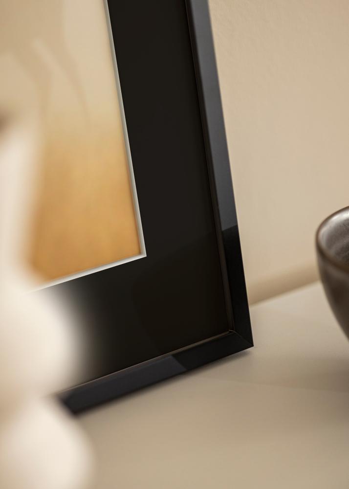 Rāmis E-Line Melns 30x40 cm - Paspartū Melns 21x29,7 cm (A4)