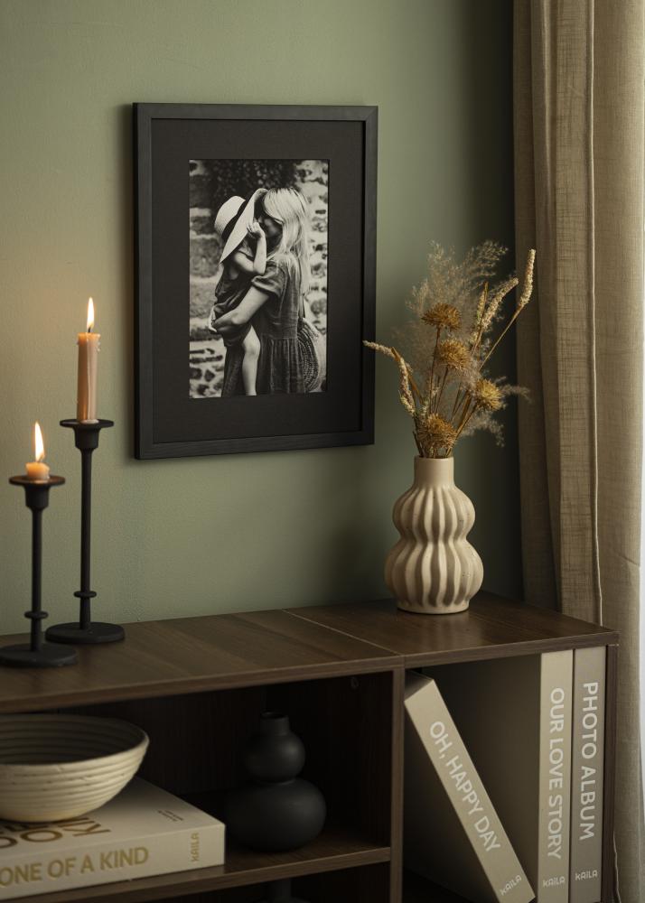 Paspartū Melns Melna krāsota maliņa A4 21x29,7 cm (14x19,5)