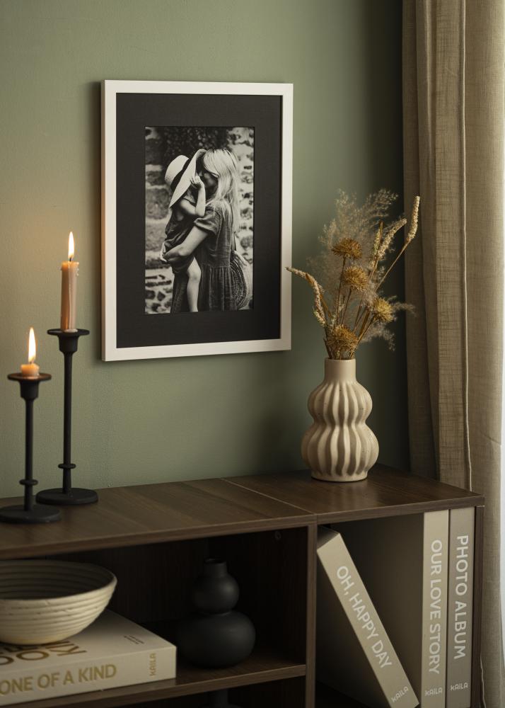 Paspartū Melns Melna krāsota maliņa A4 21x29,7 cm (14x19,5)