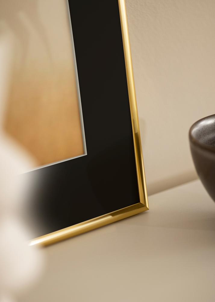 Rāmis Victoria Zelta 50x70 cm - Paspartū Melns 33x56 cm