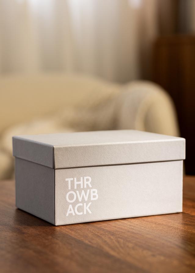 KAILA THROWBACK Foto kaste (700 bildes 10x15 cm) - Pelēka