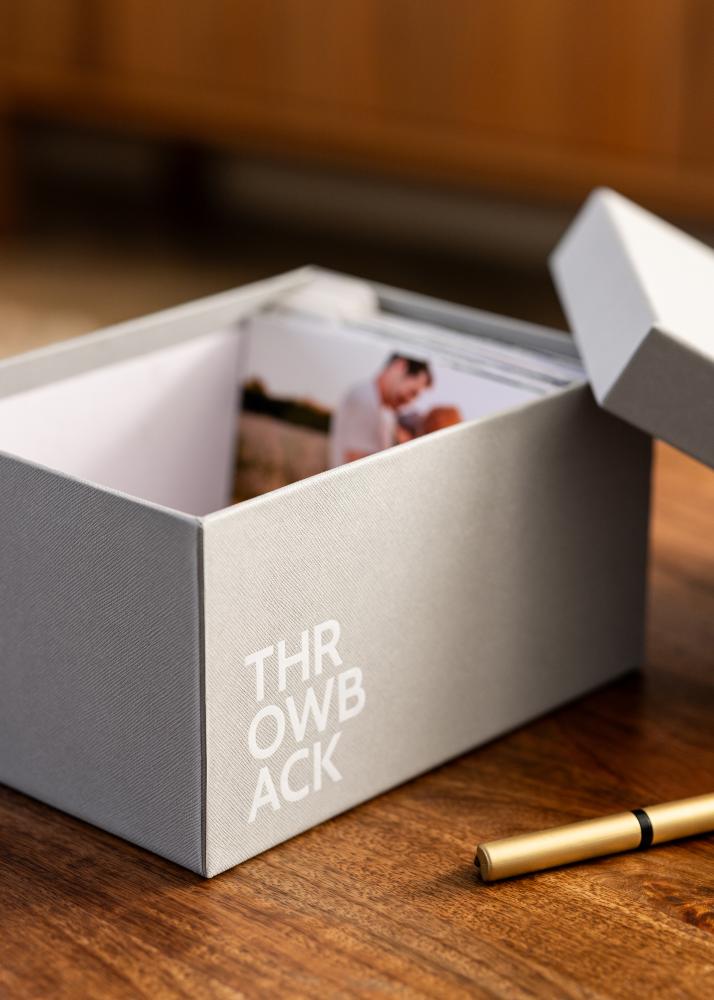 KAILA THROWBACK Foto kaste (700 bildes 10x15 cm) - Pelēka