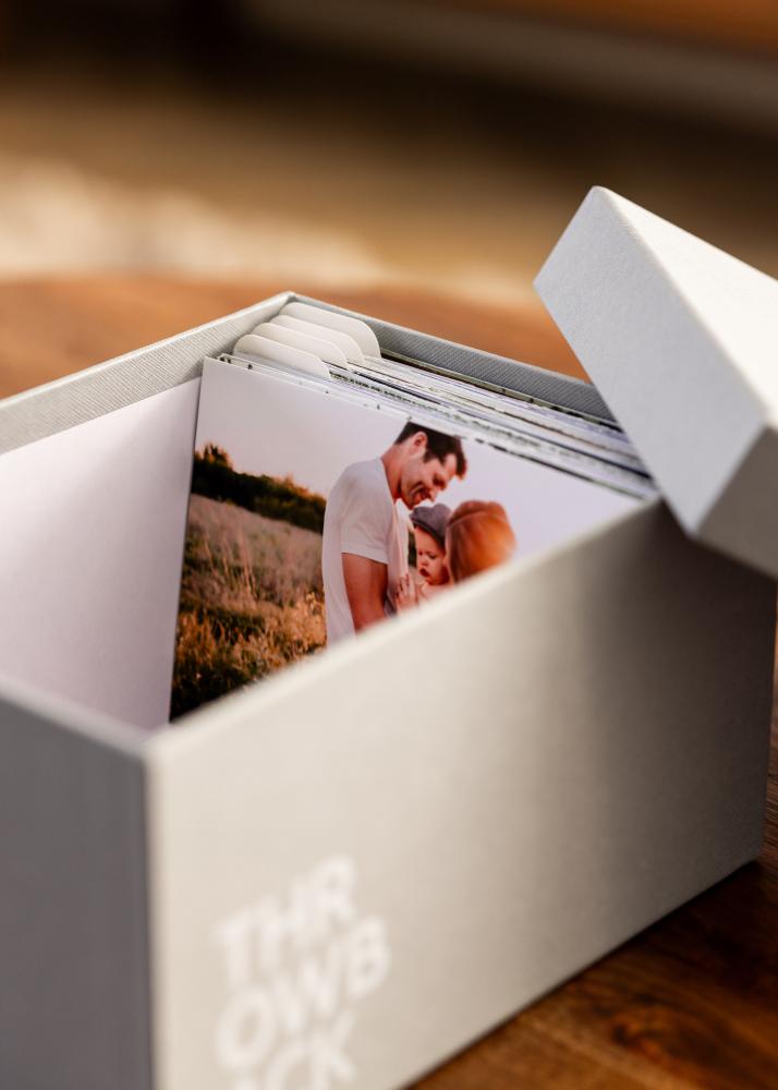 KAILA THROWBACK Foto kaste (700 bildes 10x15 cm) - Pelēka