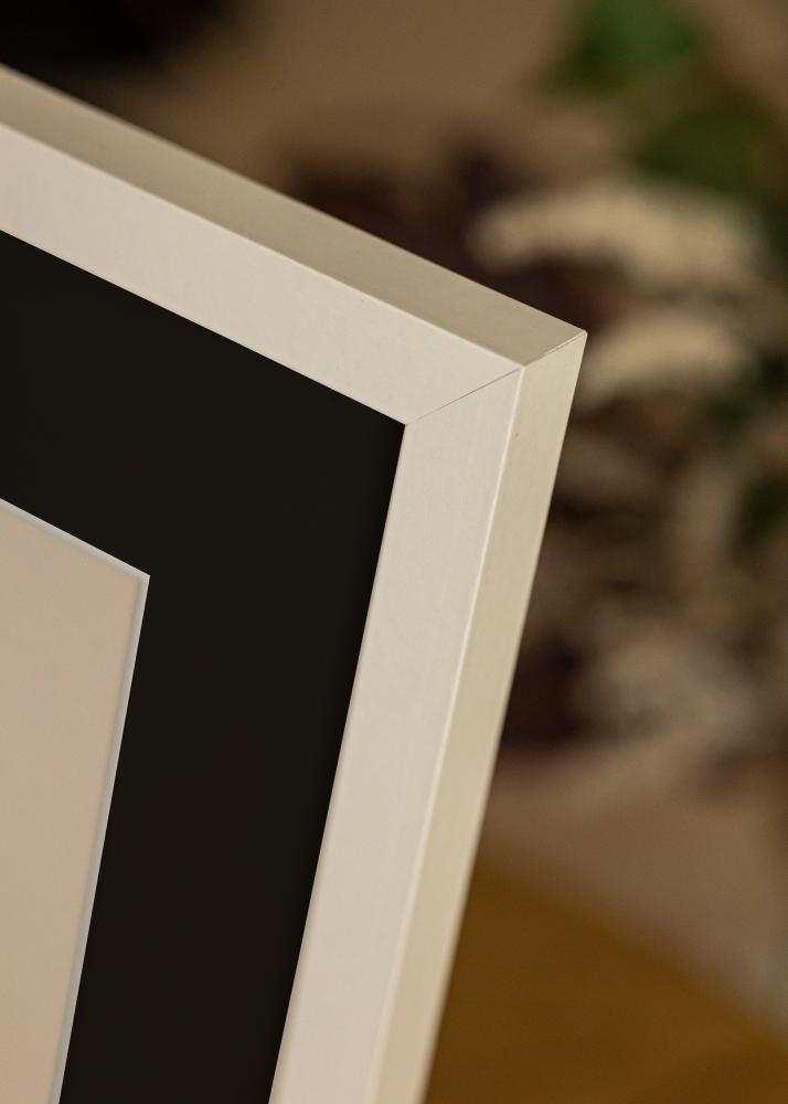 Rāmis Selection Balts 70x70 cm - Paspartū Melns 60x60 cm