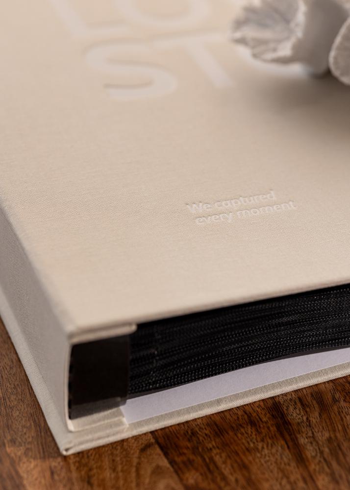 KAILA Fotoalbums MŪSU MĪLESTĪBAS STĀSTS Krēms - 600 bildes 10x15 cm